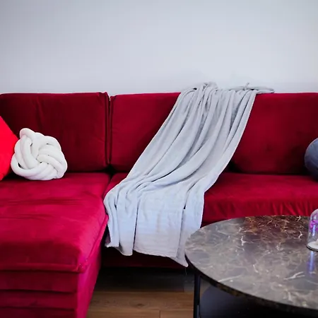Quiet & Stylish Apartment Self Check-In Old Town 3Min From Main Station D-Apartments-2